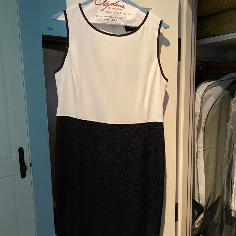 St John Straight Dress (NEVER WORN)